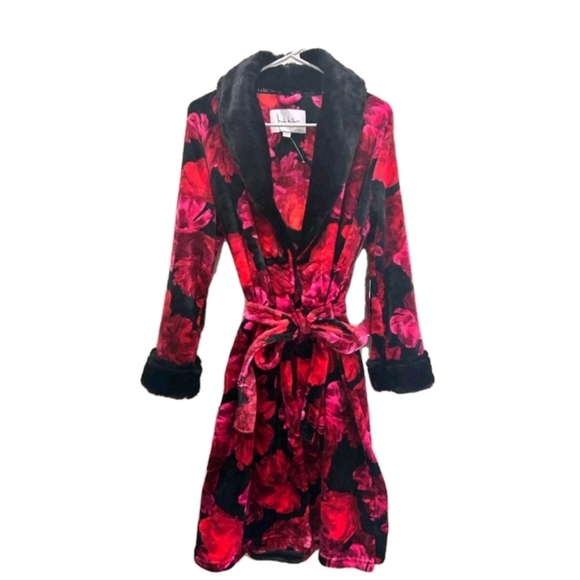 NEW! Nicole Miller Luxe Blooming Floral Red Roses Plush Belted BathRobe Faux Fur - Picture 1 of 10